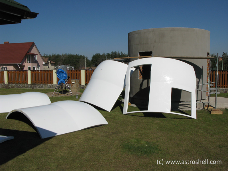 Astroshell clamshell telescope dome in Kyiv, Ukraine